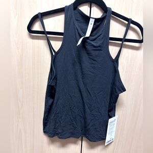 Lululemon double strap yoga tank - in black size 10. NWT